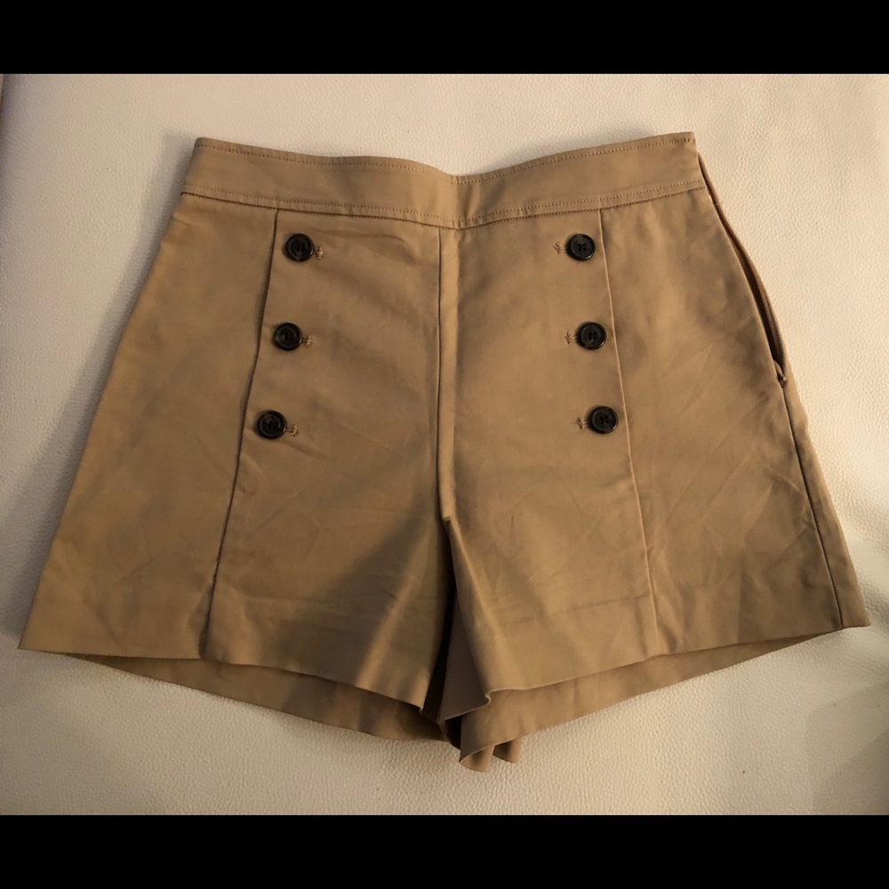 Aritzia Brand Wilfred Aubine Shorts